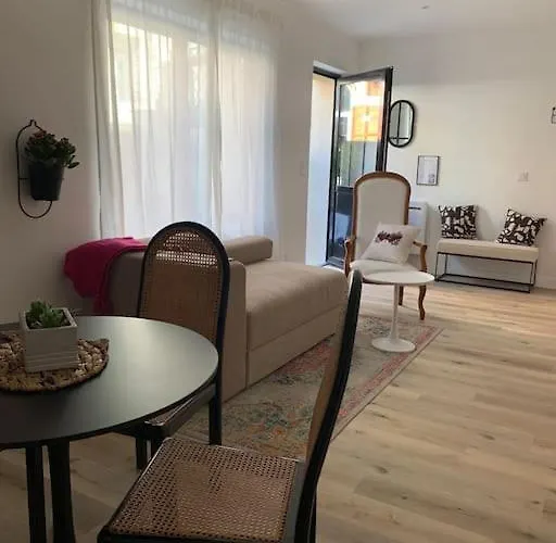 La Maison D'andre 3*